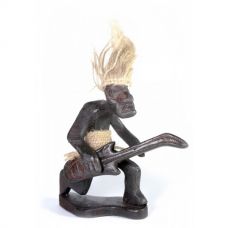 Статуэтка Папуас "Гитарист" дерево (15х13х5 см)