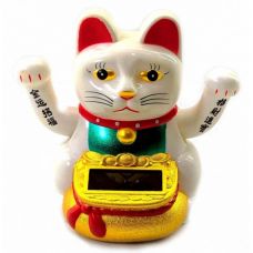 Статуэтка Кошка Манэки-нэко машущая лапами на солнечной батарее (10х10х7см)